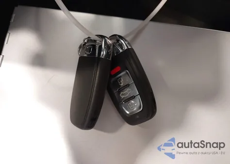 2014 Audi A4 2.0T Premium z USA, uszkodzony, nr VIN WAUFFAFL4EN034823